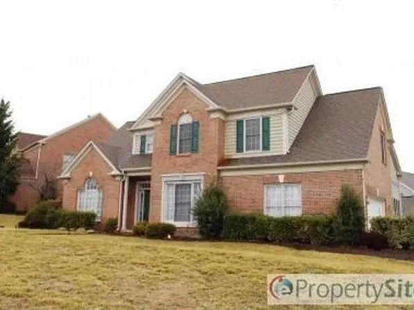 8396 Westpointe Dr, Fairfax Station, VA 22039