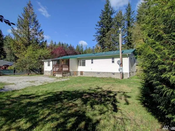 8608 Golden Valley Dr, Maple Falls, WA 98266