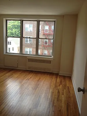 Rented by Kew Forest Realty Inc | media 2