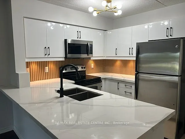 1370 Main St E #103 — Photo 8