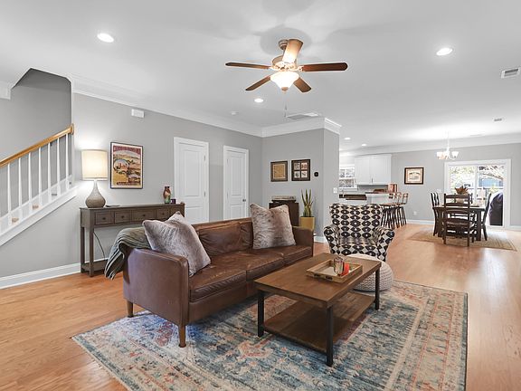 2nd image of 949 Dills Bluff Rd