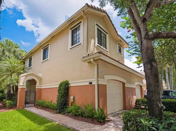 3839 Tree Top Dr, Fort Lauderdale, FL 33332