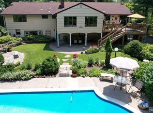 23 Alpine Dr, Wayne, NJ 07470