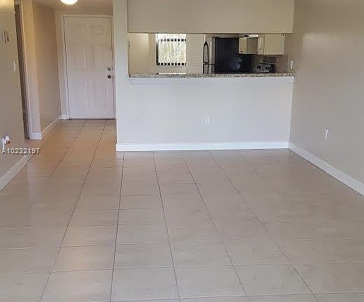 4th image of 9925 Nob Hill Ct
