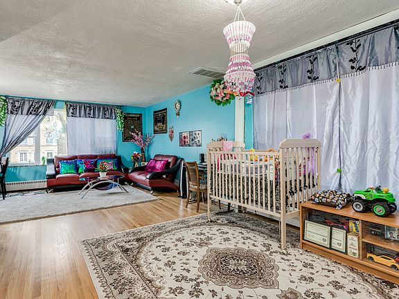 4th image of 6316 N Mozart St