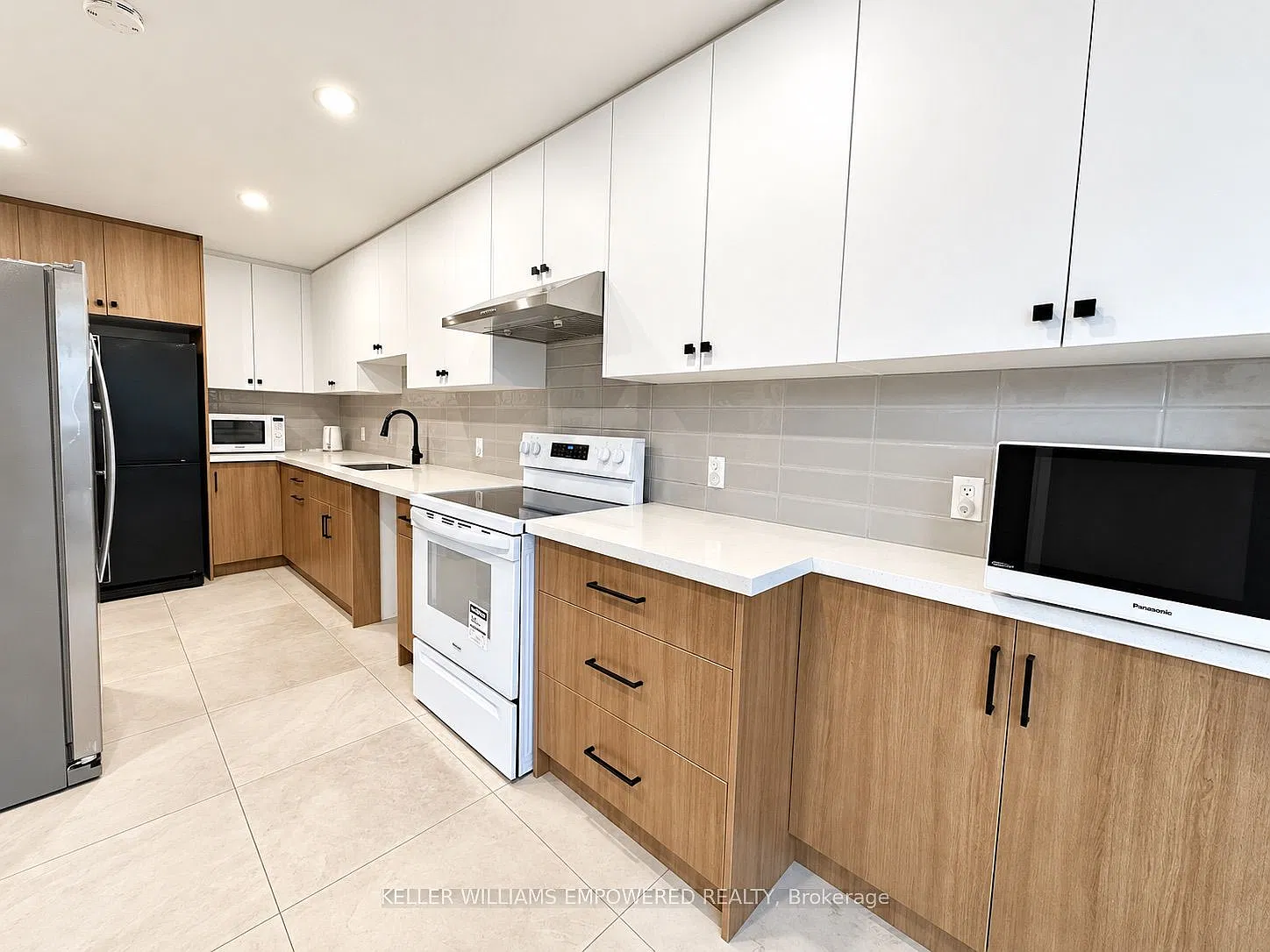 3 bed, $3,100 — Photo 2