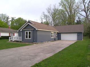 8930 E Crow Rd, Syracuse, IN 46567