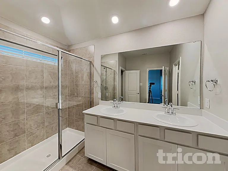 275 Sunshine Ln — Photo 10