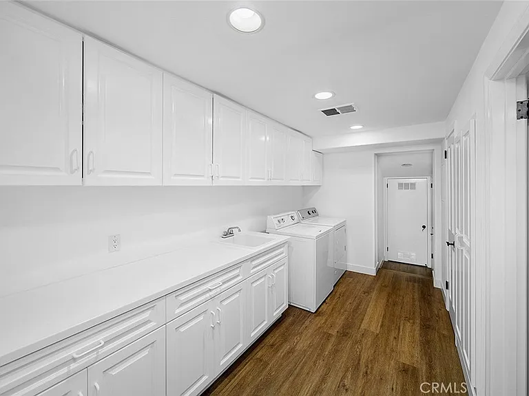 806 Emerald Bay — Photo 27