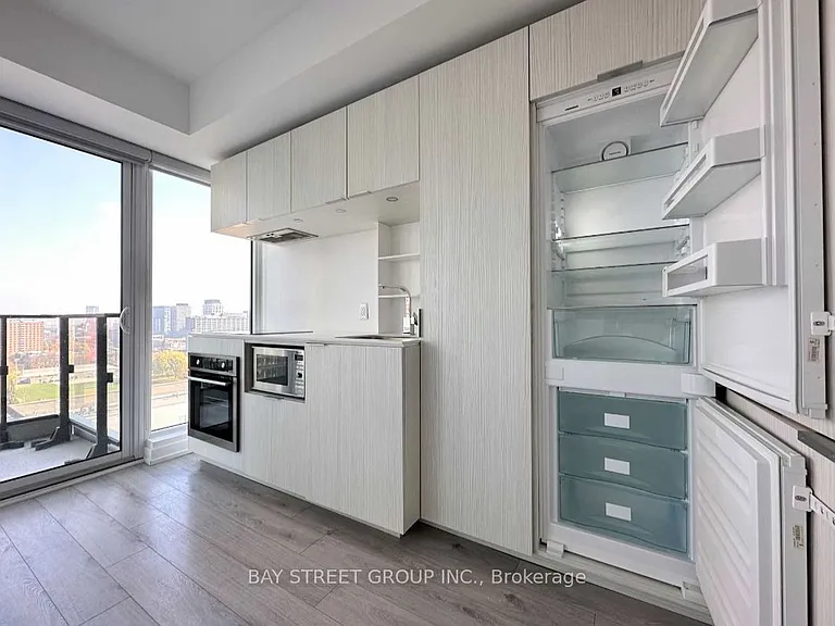 77 Shuter St #1707 — Photo 11