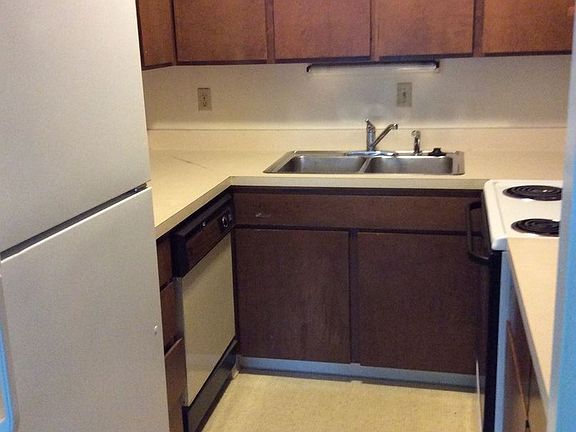 4th image of 301 S 5th St E APT 3A