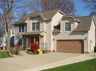 160 Pembridge Ct, Sheffield Lake, OH 44054