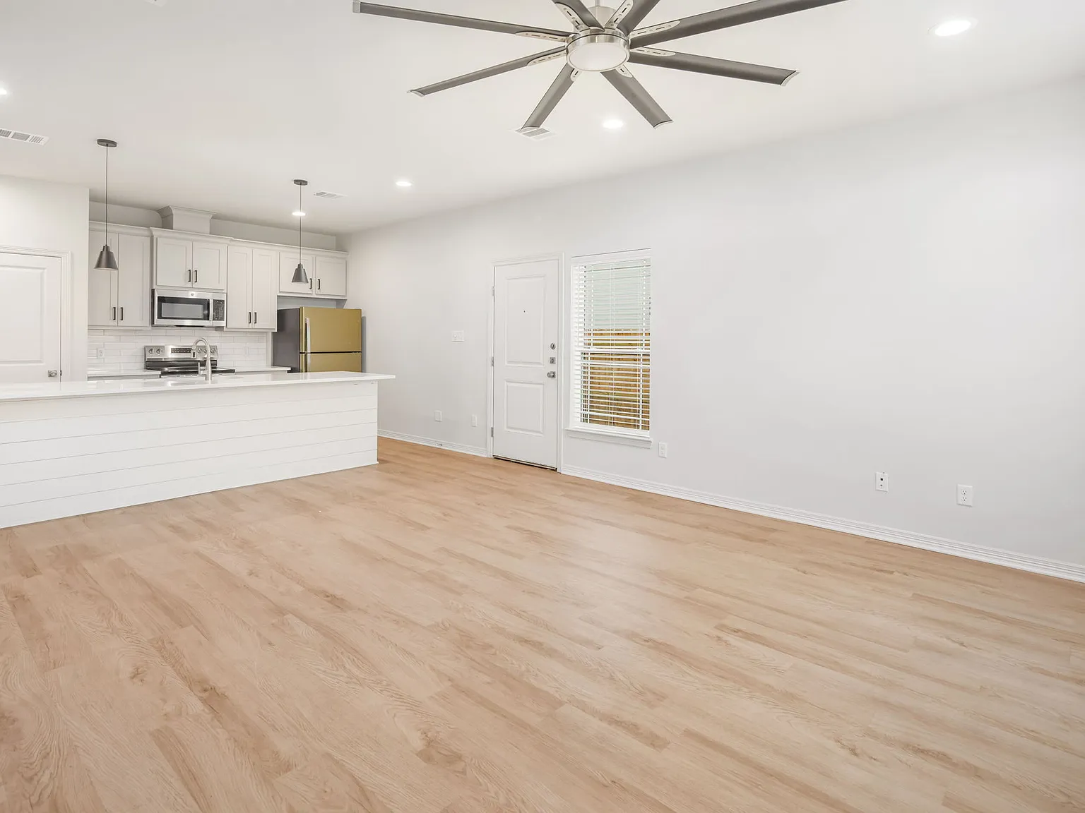 201 Park Place - 1 — Photo 4
