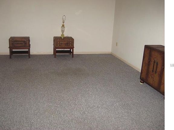 4th image of 4011 Heron Ave