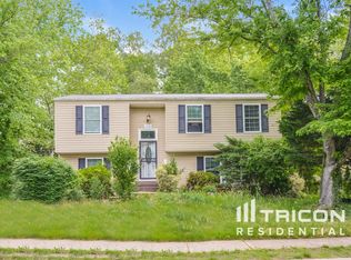 2238 Wakefield Cir, Waldorf, MD 20602