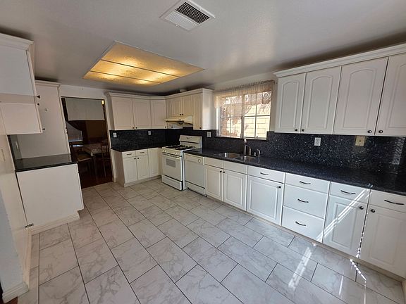 2nd image of 19612 Windrose Dr