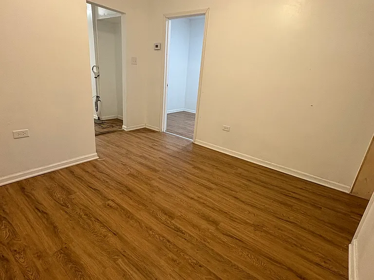 2123 S California Ave #1 — Photo 3