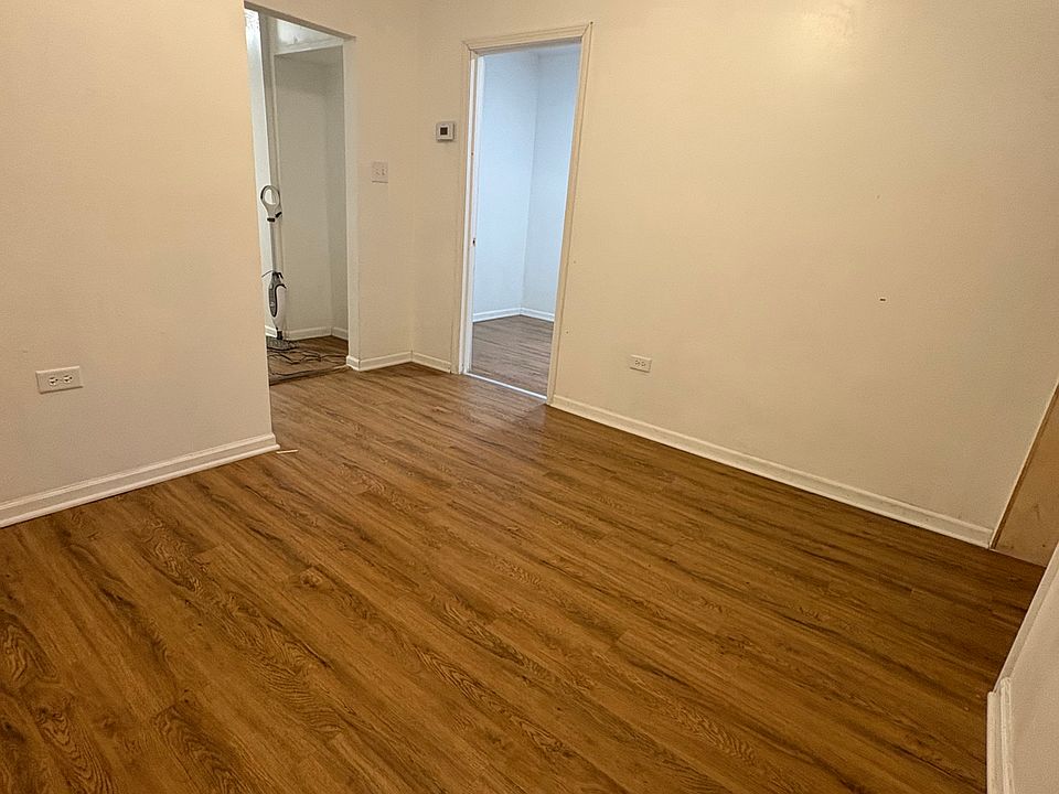 1st image of 2123 S California Ave #1