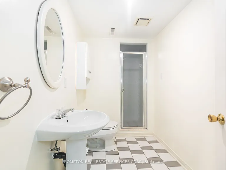 68 Addington Sq — Photo 18