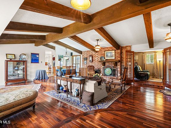 4th image of 1000 Esplanada Cir