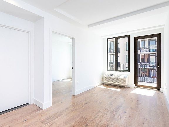 4th image of 69 E 125th St #5A126
