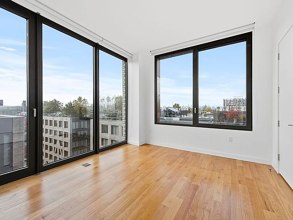 3rd image of 123 Melrose St APT 956