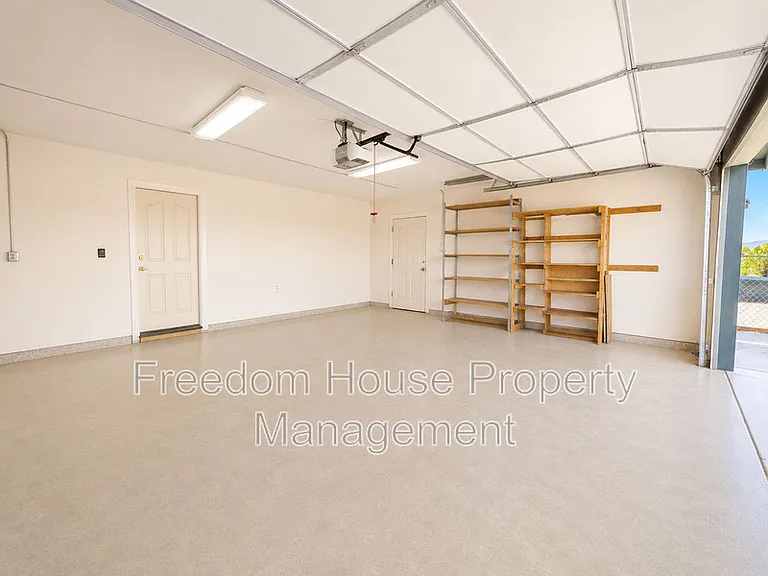 3066 Mount Charleston Dr — Photo 42