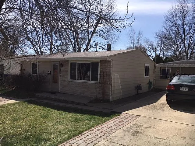 2 bed, 984 sqft, $2,000 — Photo 2