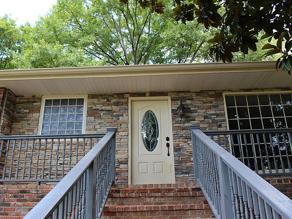 4th image of 108 Cherry Hill Dr