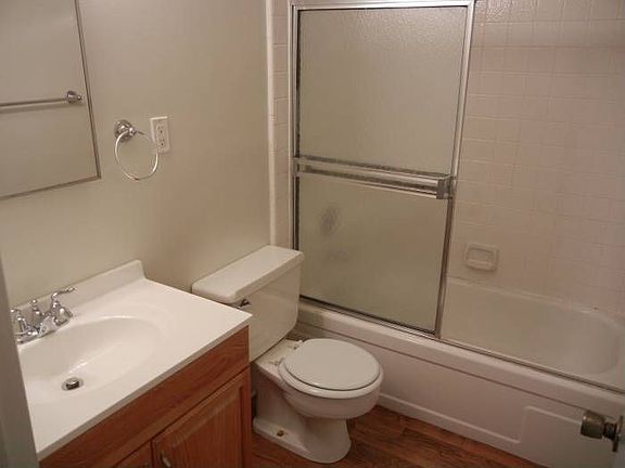 Updated bathroom with tub