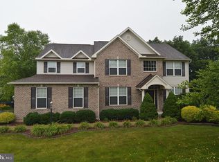 75 Hickory Ln, Bernville, PA 19506