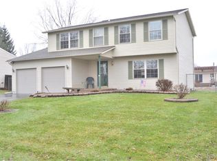 8147 Oldbury Rd, Liverpool, NY 13090