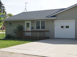 300 2nd St SW, Waukon, IA 52172