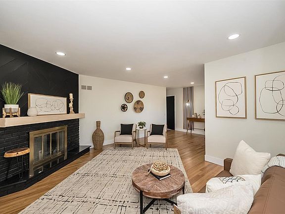 5th image of 1664 Kingsford Dr