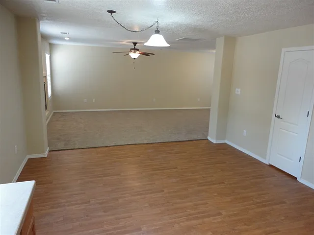 1232 Maple Meadows Dr NE — Photo 7