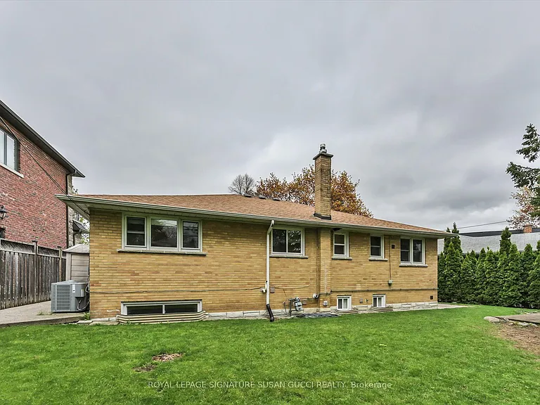 30 Shaunavon Heights Cres — Photo 39