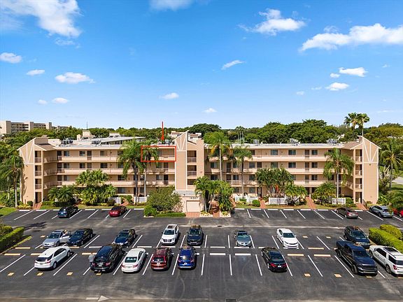 3rd image of 14307 Bedford Drive #404