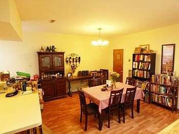 2nd image of 613 N 32nd St Fl 3