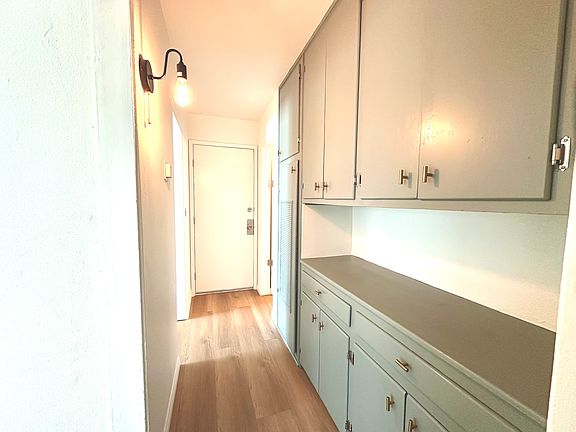 3rd image of 811 S 47th St #A