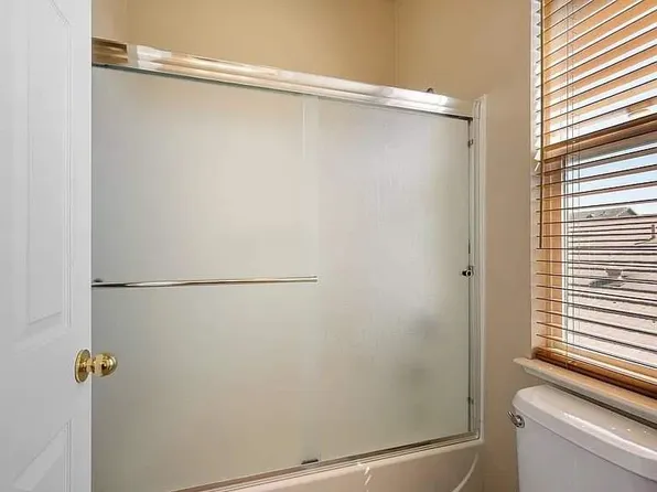 571 Greg Thatch Cir, Sacramento, CA 95835