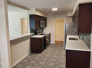 2620 Central St #17315718, Evanston, IL 60201