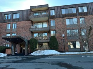 Summit Estates Condominiums, Swampscott, MA 01907