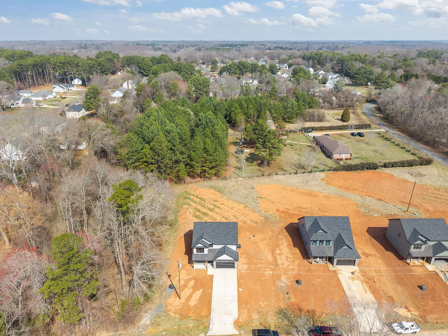 1050 Gibson Road - 1 — Photo 3