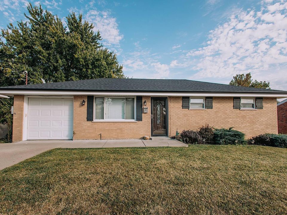 1st image of 32 Shaw Dr
