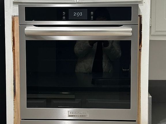 4th image of 820 S Kingsley Dr APT 107