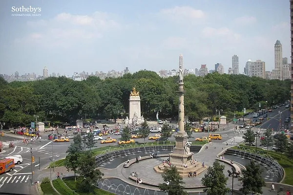 Sold by Sotheby's International Realty | media 14