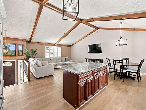 5th image of 2825 Hidden Trail Ln