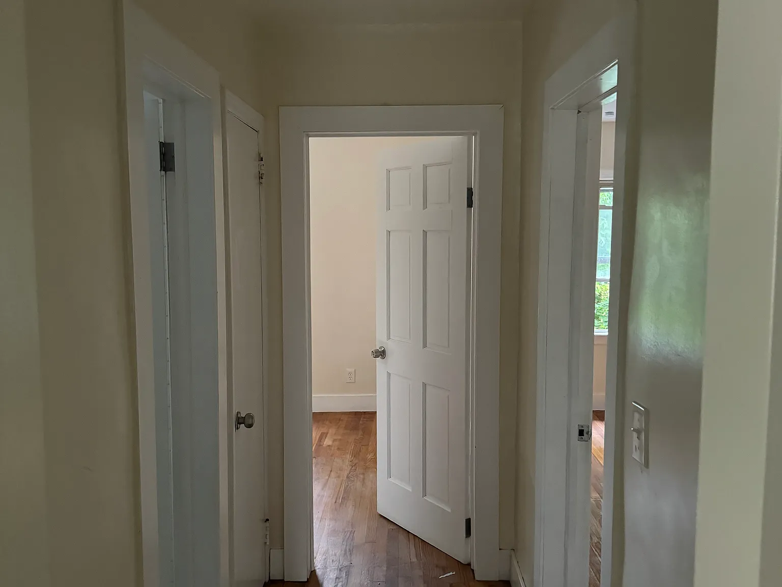 32 Starr Ave — Photo 4