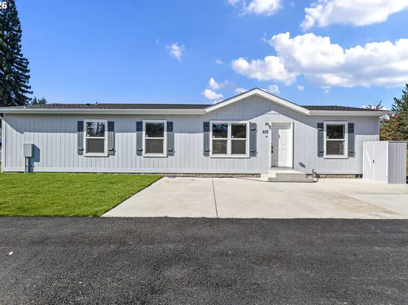 675 N 16th St, Cottage Grove, OR 97424