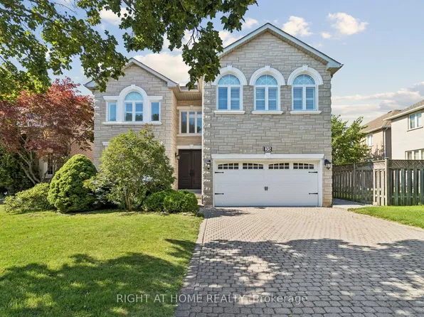 35 Palace Ct, Richmond Hill, ON L4B 4C3